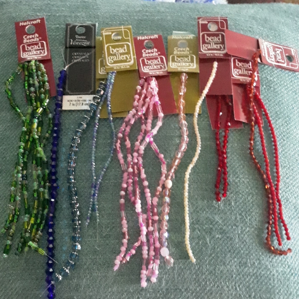 Beads, crystals,  to make Jewelry